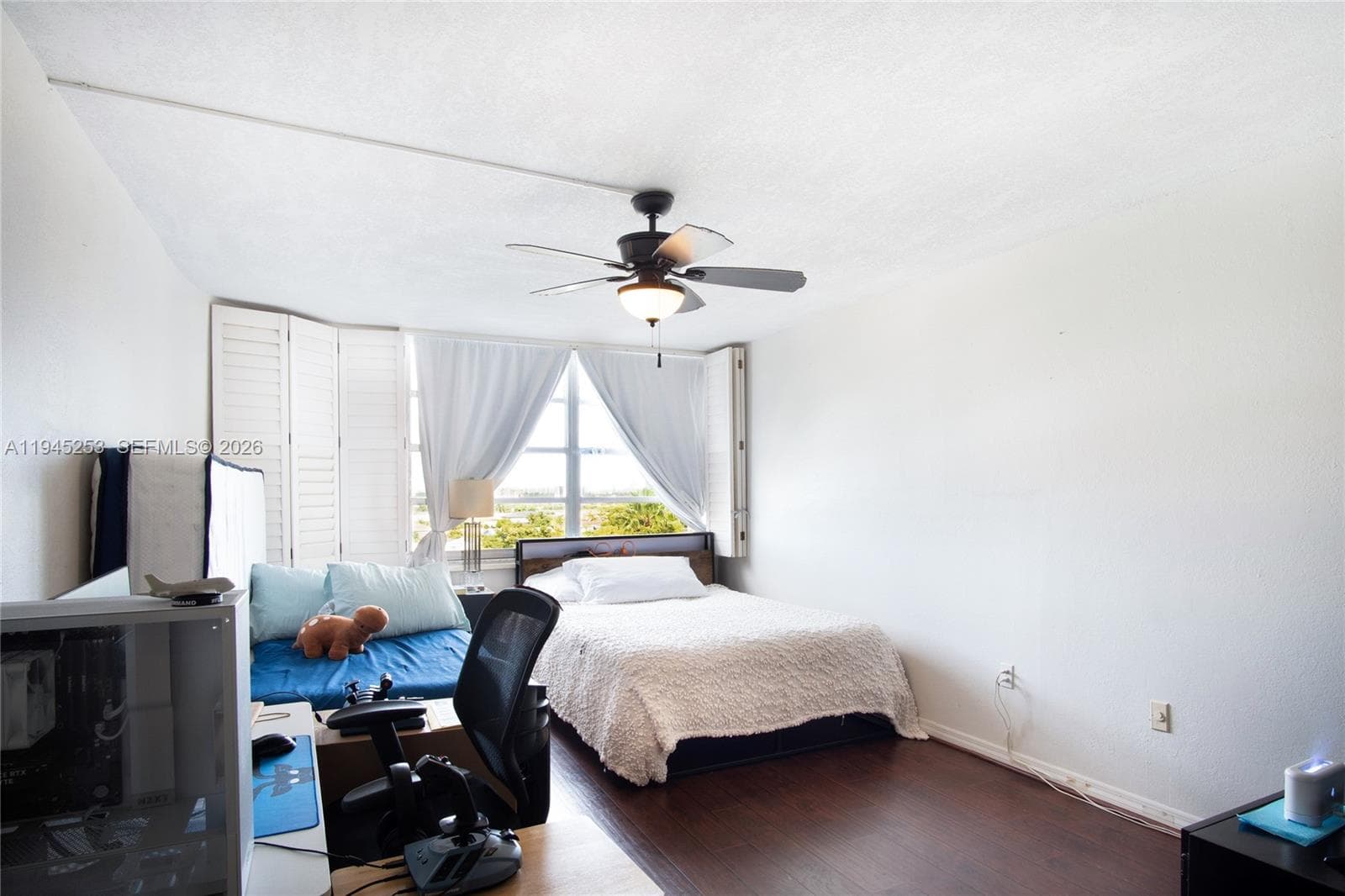 11930 N Bayshore Dr # 609, North Miami FL 33181 — 10