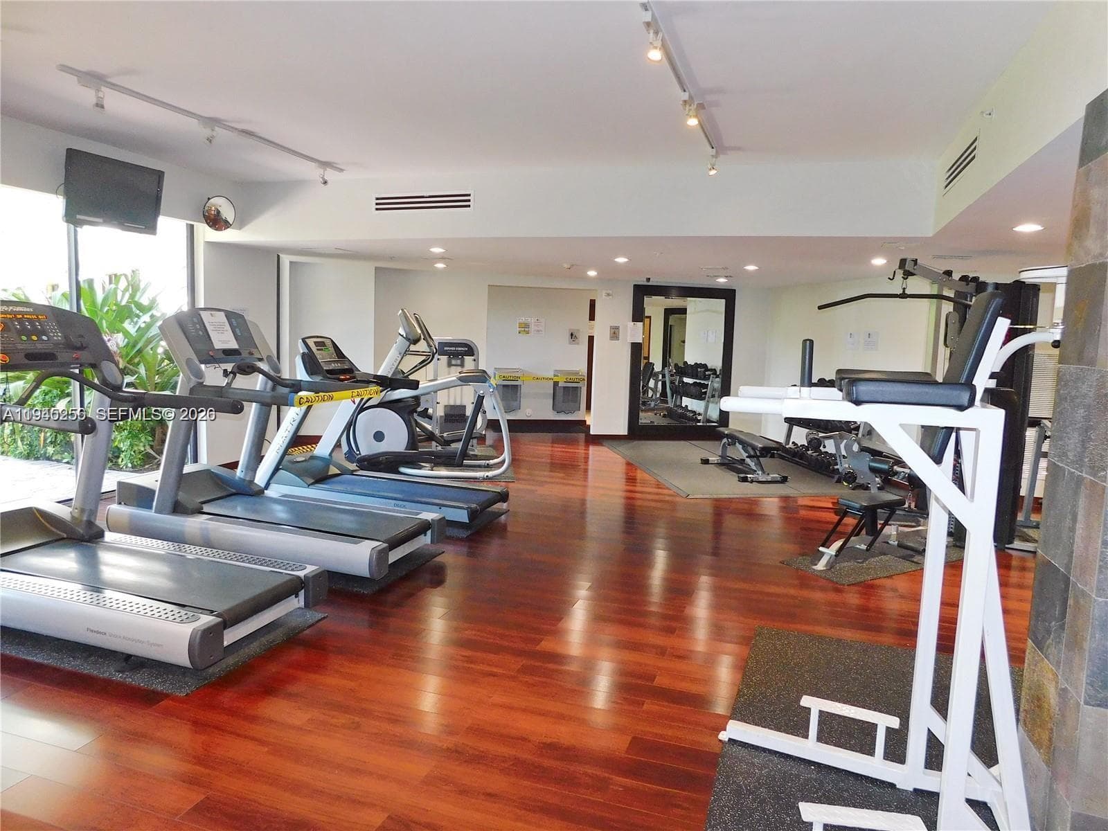 3300 NE 191 St # 1002, Aventura FL 33180 — 19
