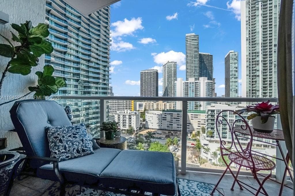 601 NE 27th St # 1505, Miami FL 33137 — 23