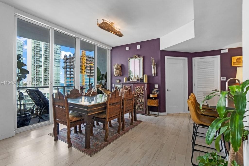 601 NE 27th St # 1505, Miami FL 33137 — 16