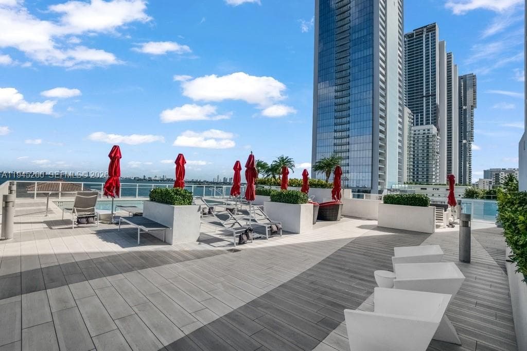 601 NE 27th St # 1505, Miami FL 33137 — 39