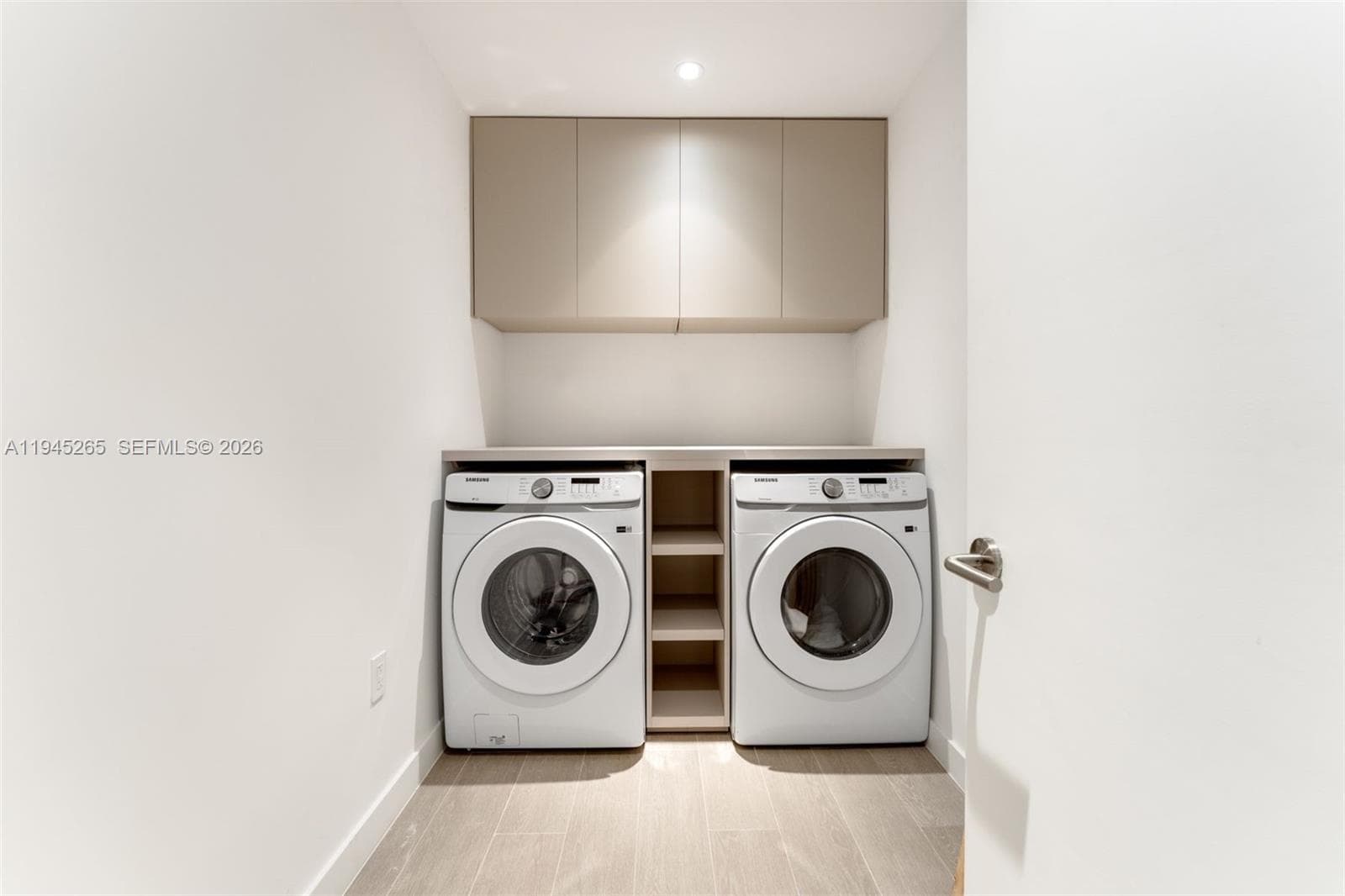 500 Alton Rd # 2105, Miami Beach FL 33139 — 27
