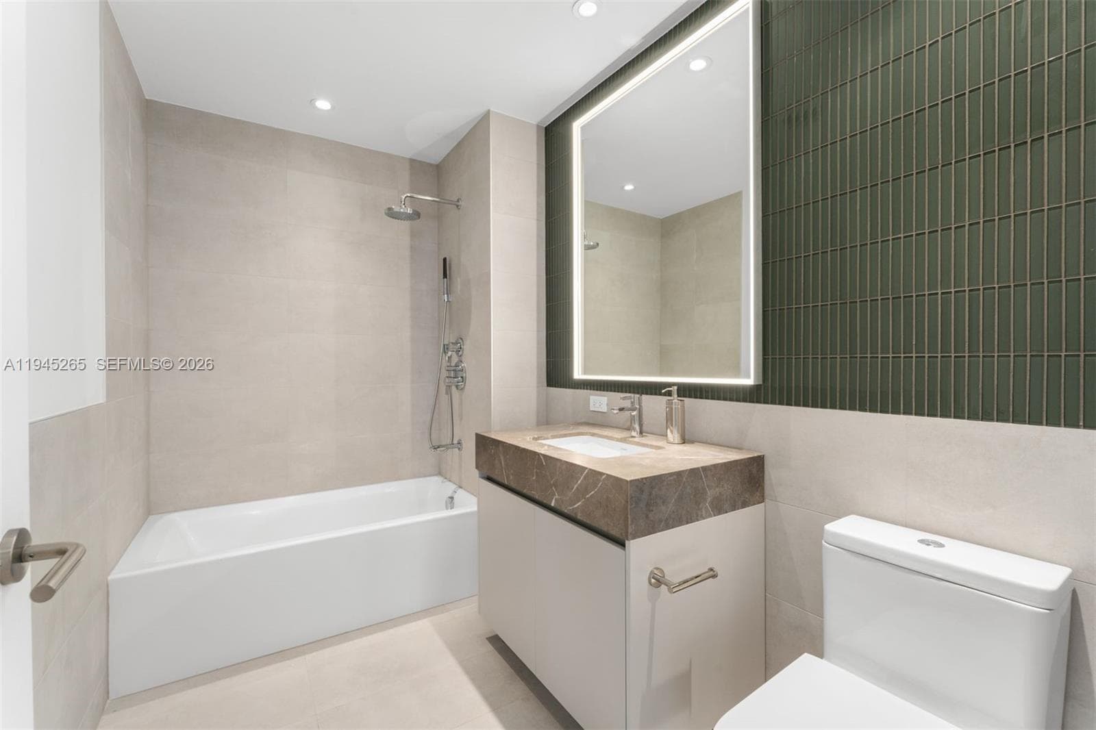 500 Alton Rd # 2105, Miami Beach FL 33139 — 22
