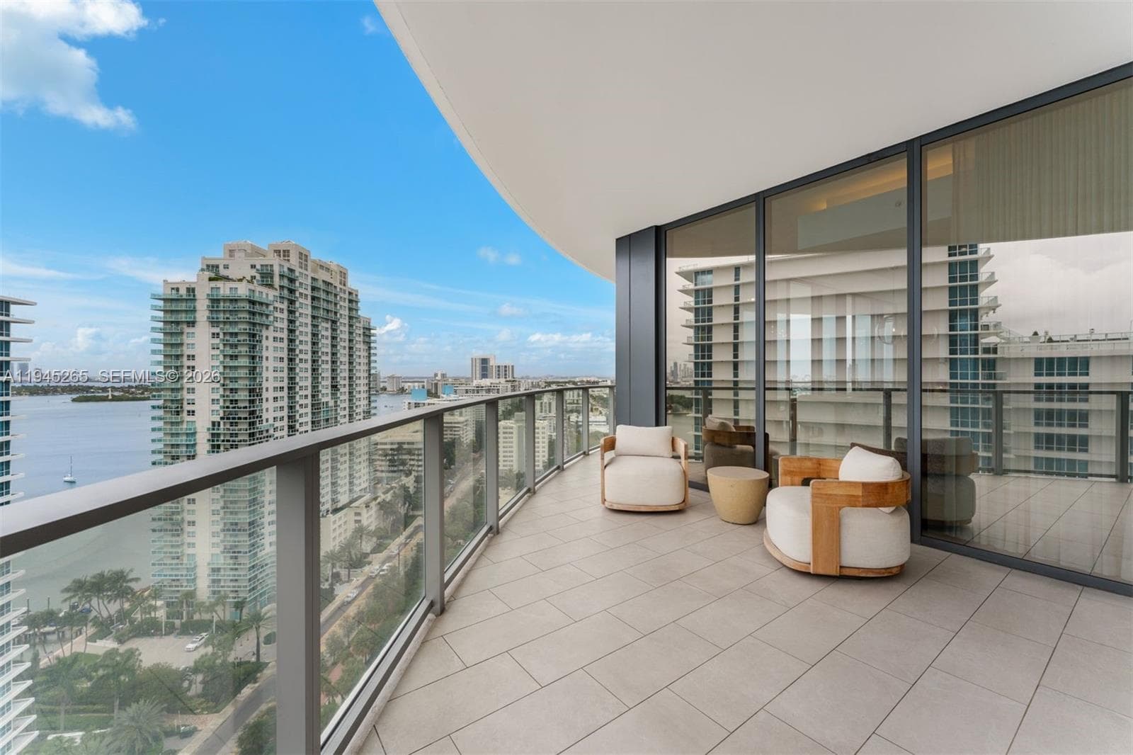 500 Alton Rd # 2105, Miami Beach FL 33139 — 32