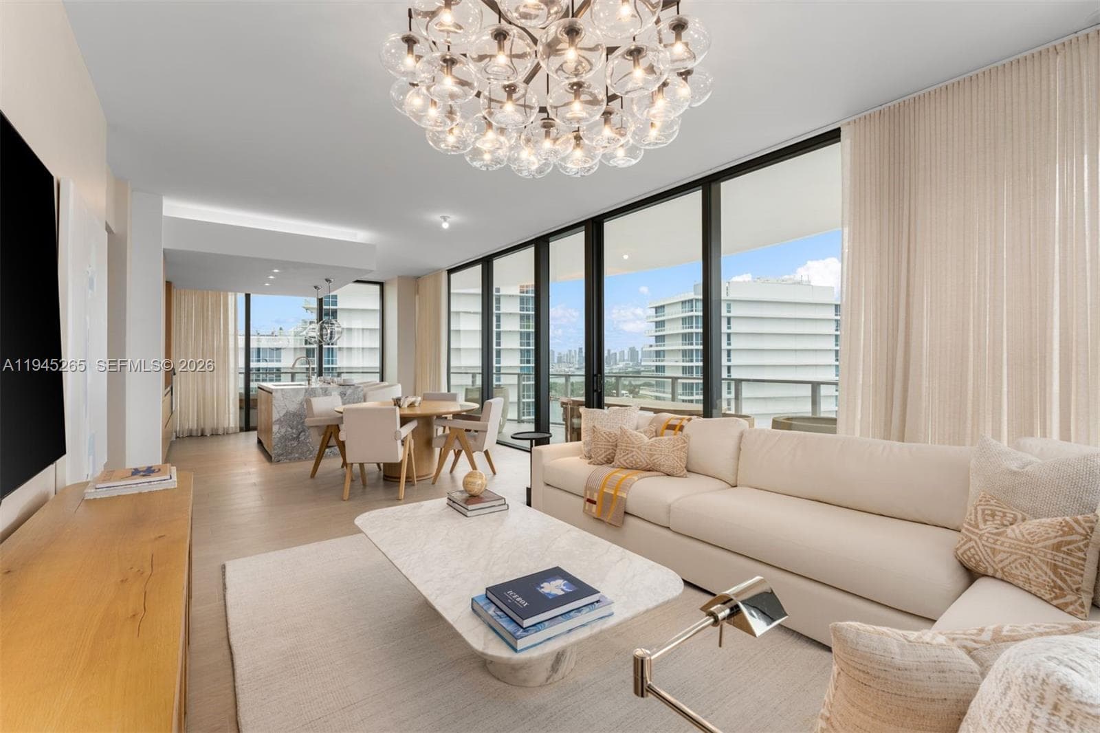 500 Alton Rd # 2105, Miami Beach FL 33139 — 1