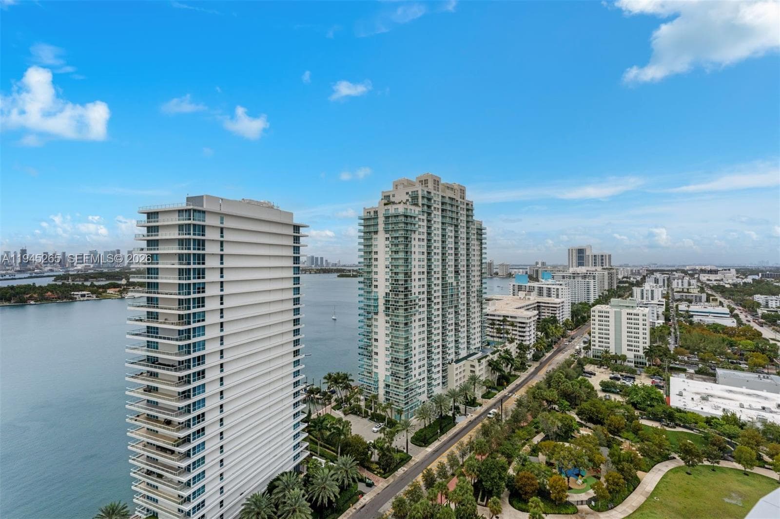 500 Alton Rd # 2105, Miami Beach FL 33139 — 37