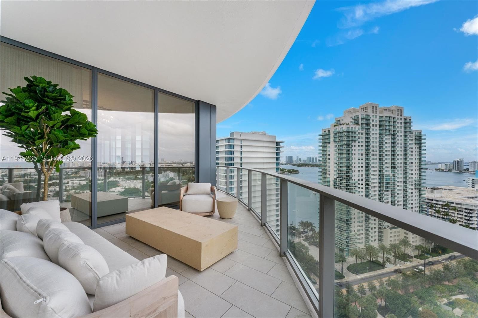500 Alton Rd # 2105, Miami Beach FL 33139 — 29