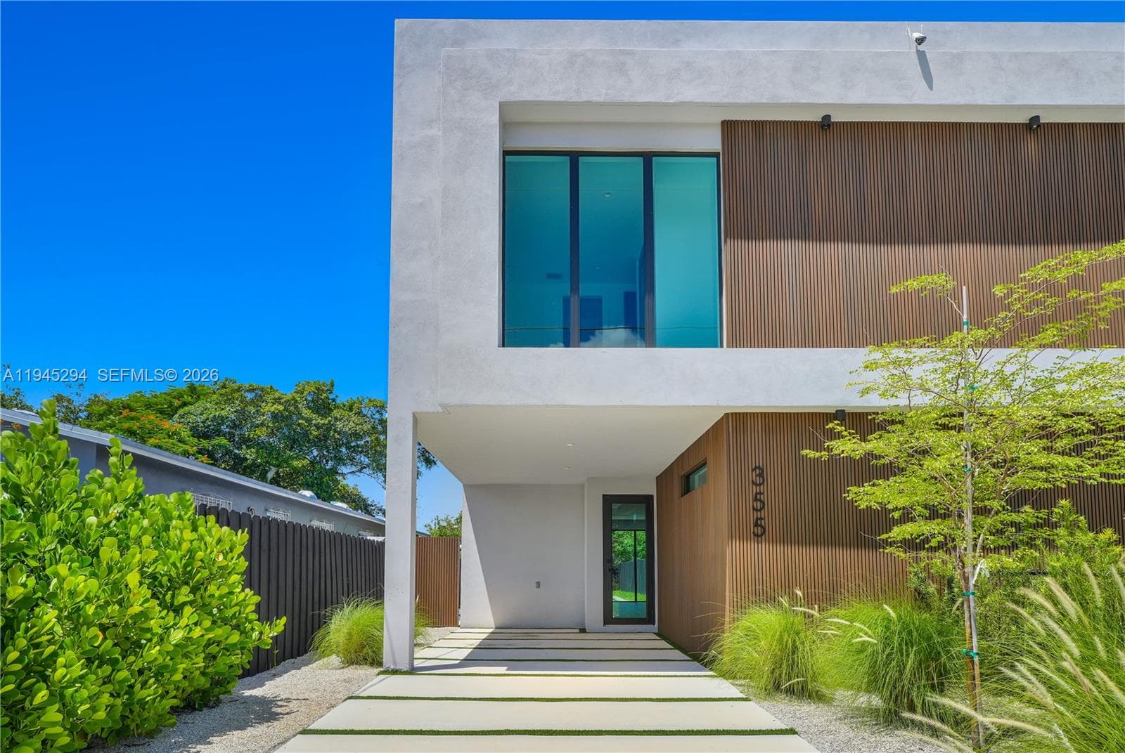 355 NW 50th St, Miami FL 33127 — 2