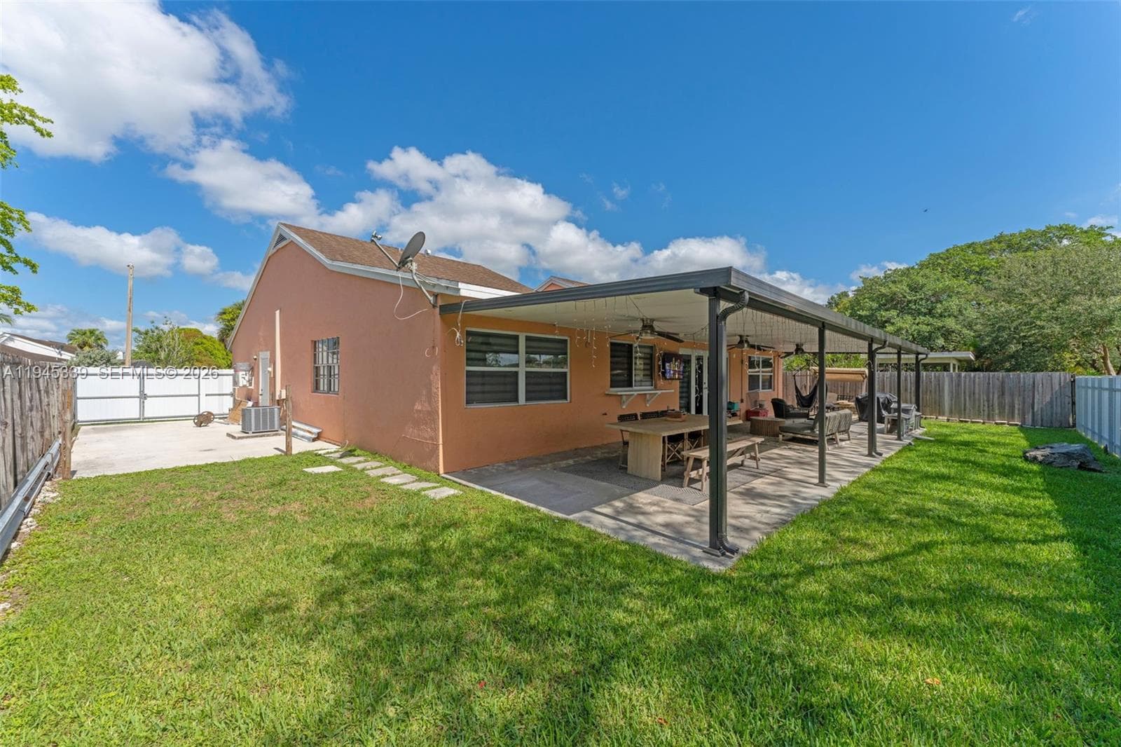 1747 N Goldeneye Ln, Homestead FL 33035 — 27