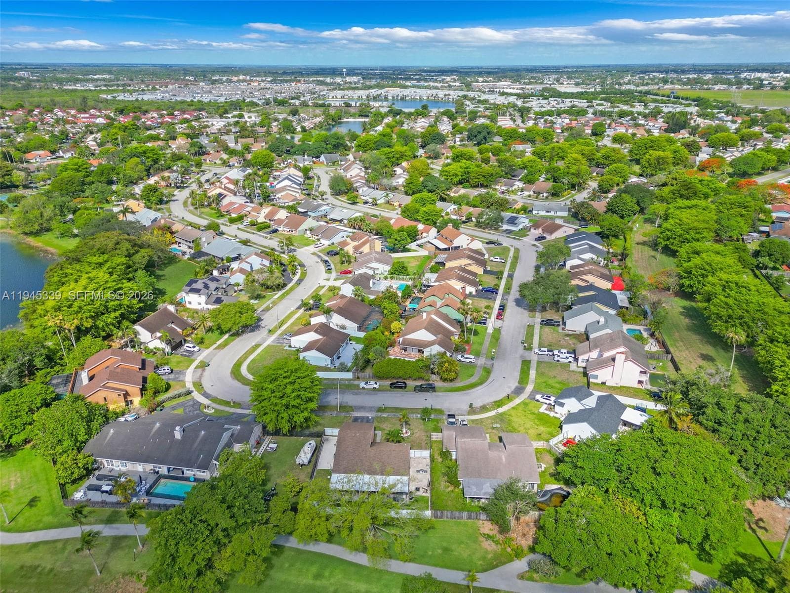 1747 N Goldeneye Ln, Homestead FL 33035 — 35