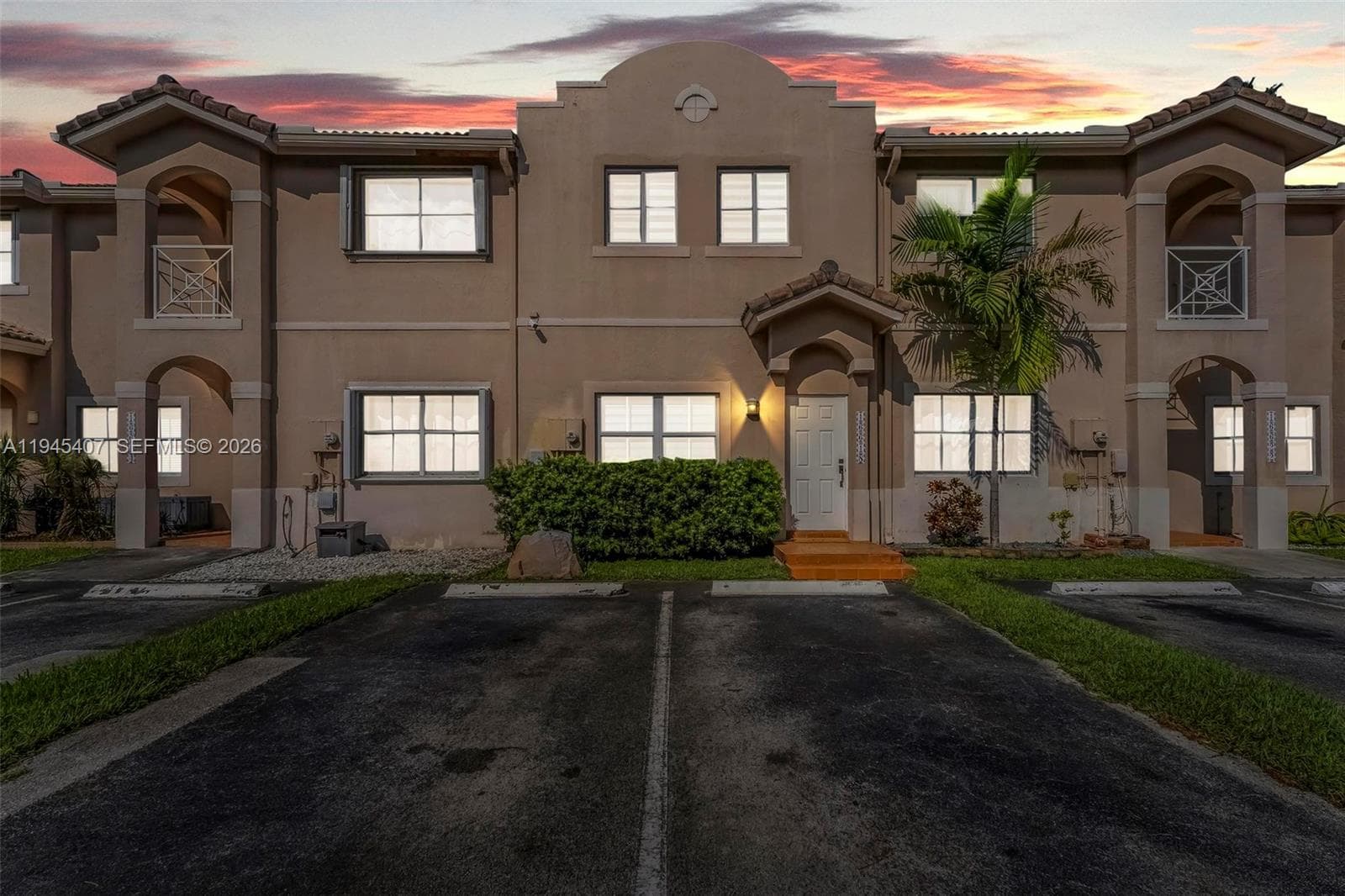 16618 NW 71st Ave, Miami Lakes FL 33014 — 46