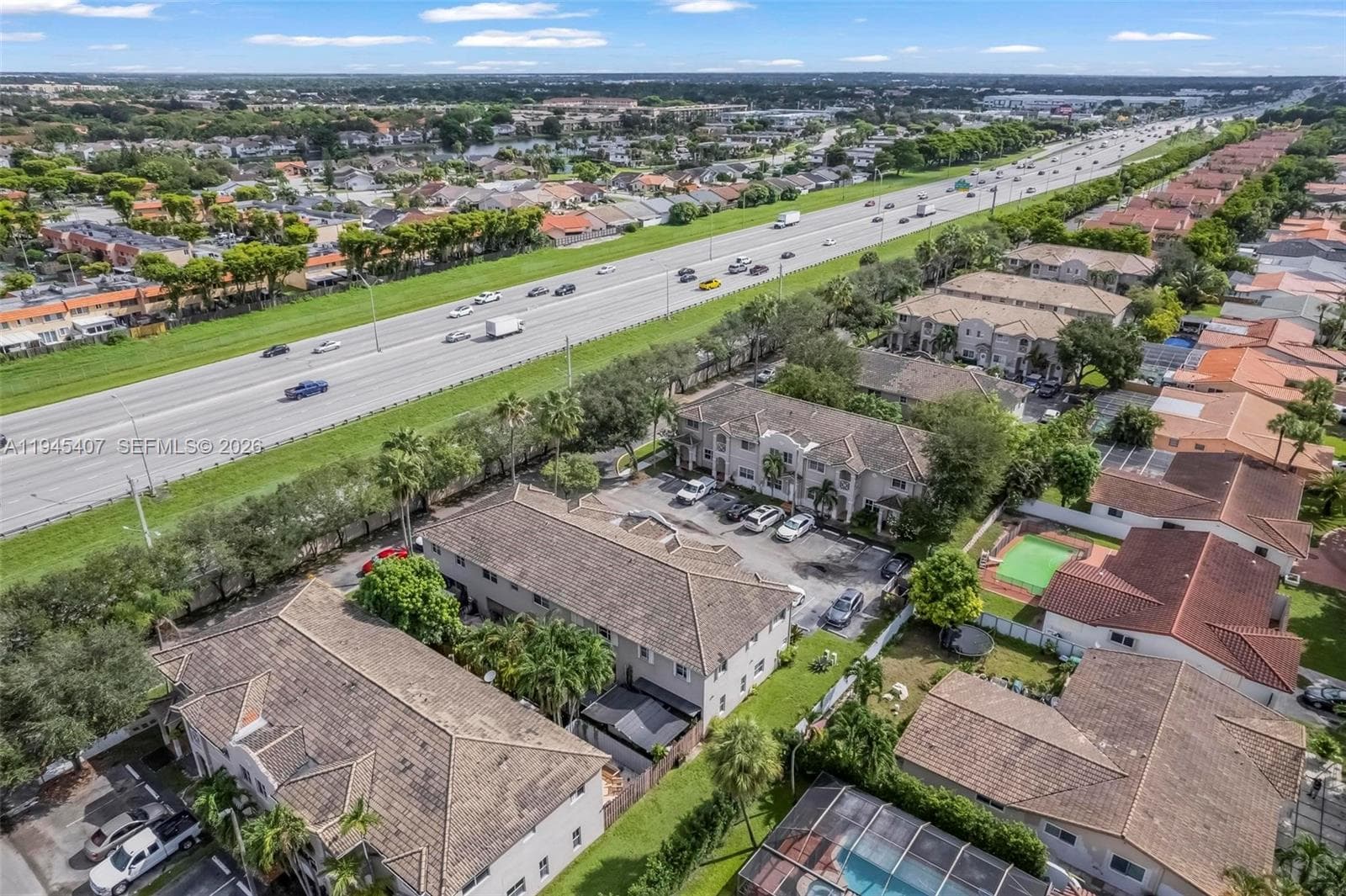 16618 NW 71st Ave, Miami Lakes FL 33014 — 32