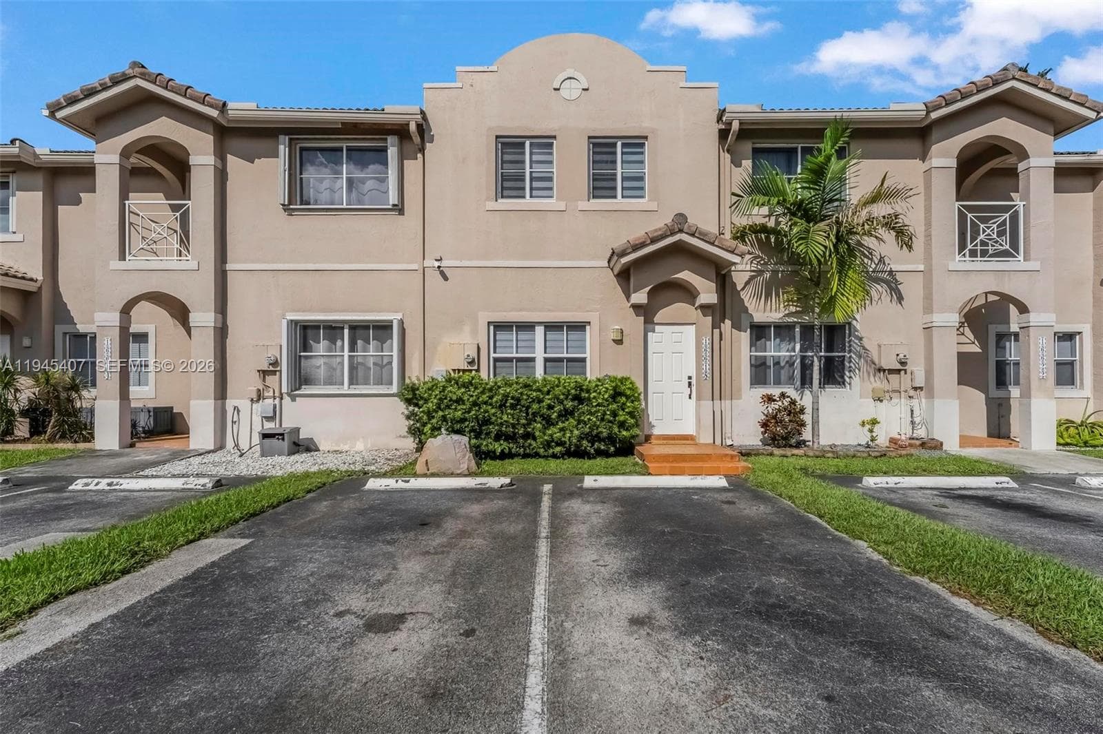 16618 NW 71st Ave, Miami Lakes FL 33014 — 1