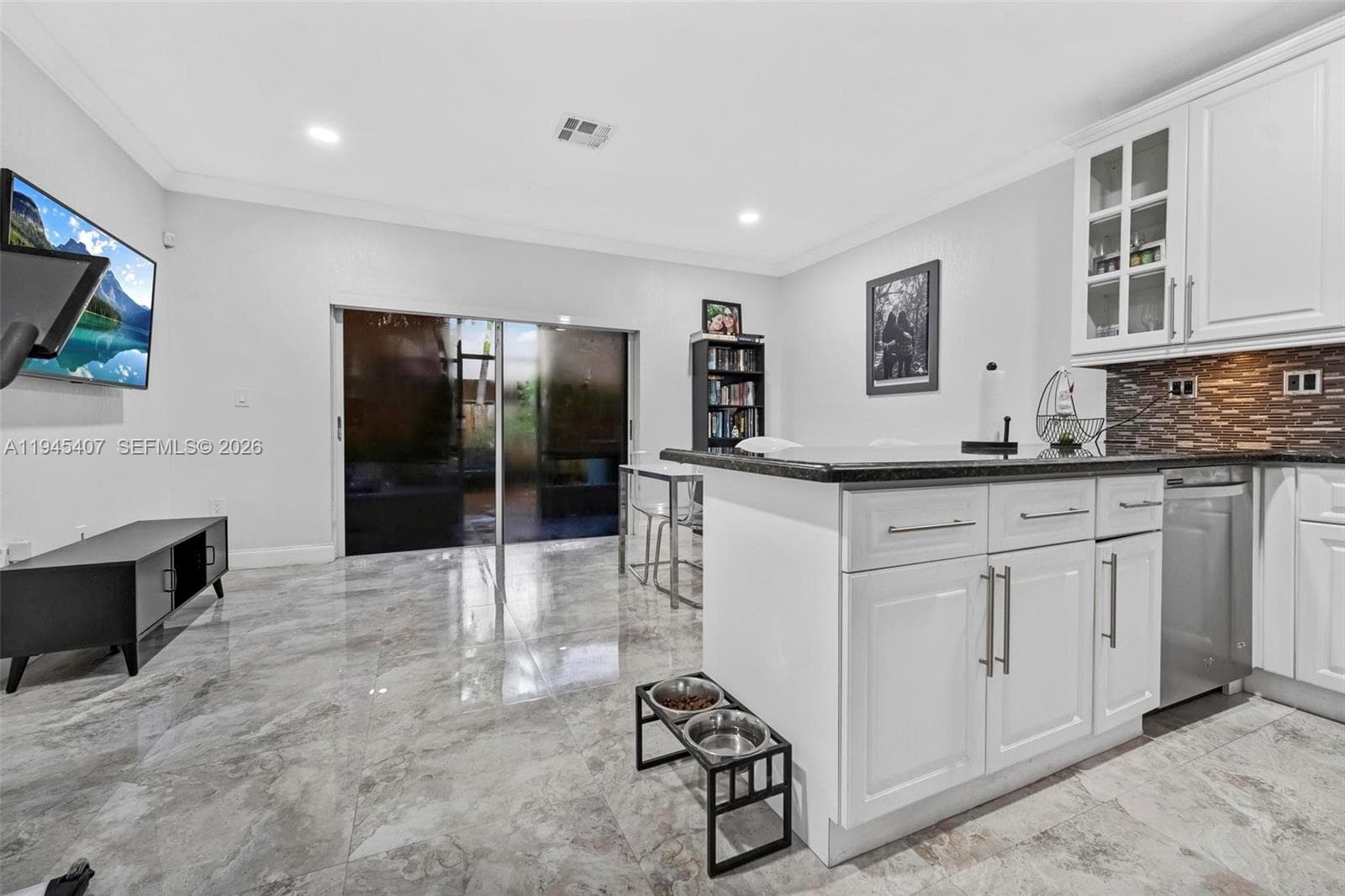 16618 NW 71st Ave, Miami Lakes FL 33014 — 10