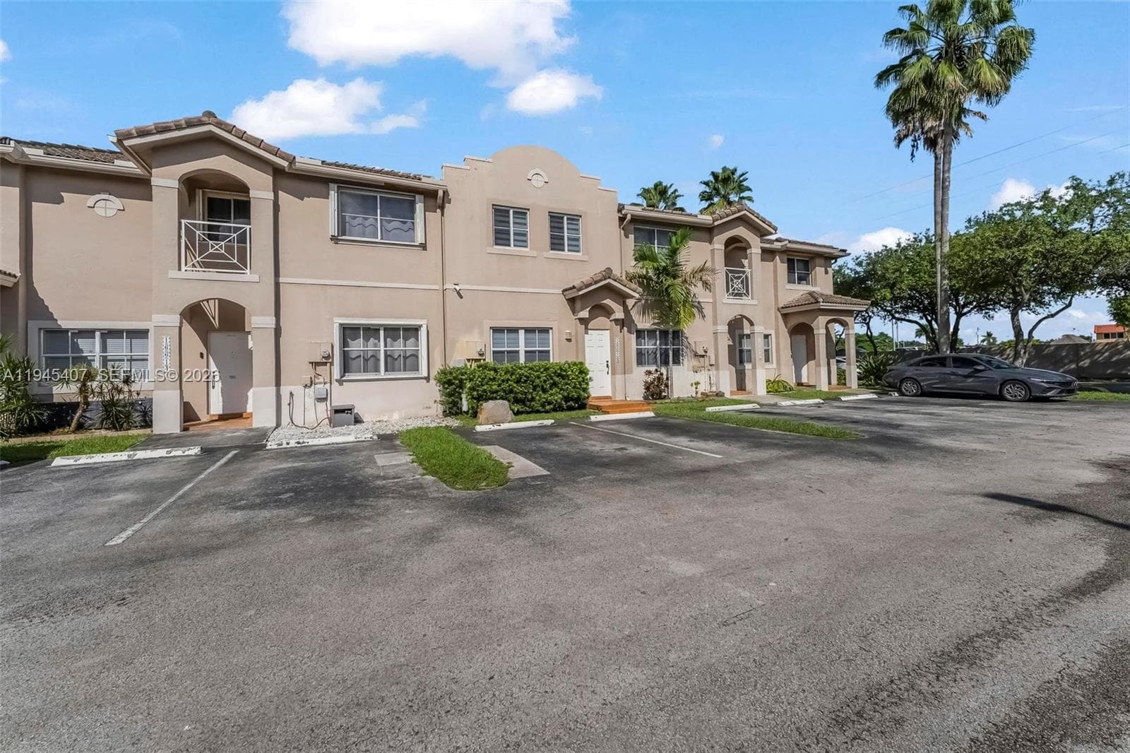 16618 NW 71st Ave, Miami Lakes FL 33014 — 41
