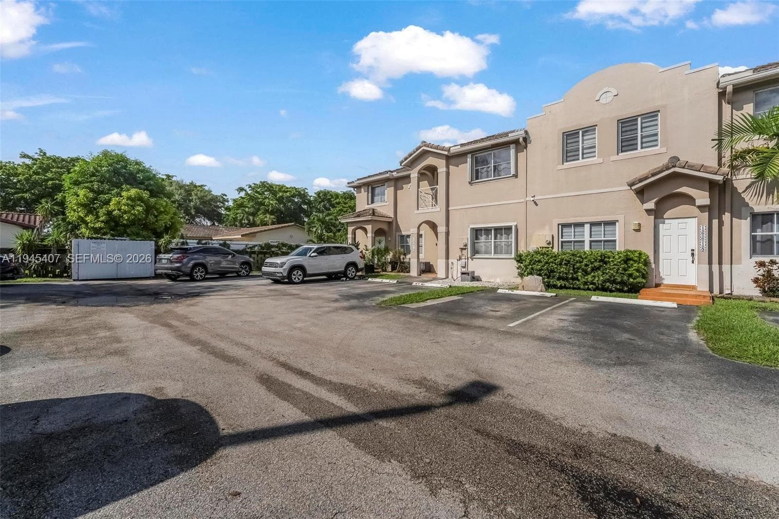 16618 NW 71st Ave, Miami Lakes FL 33014 — 44