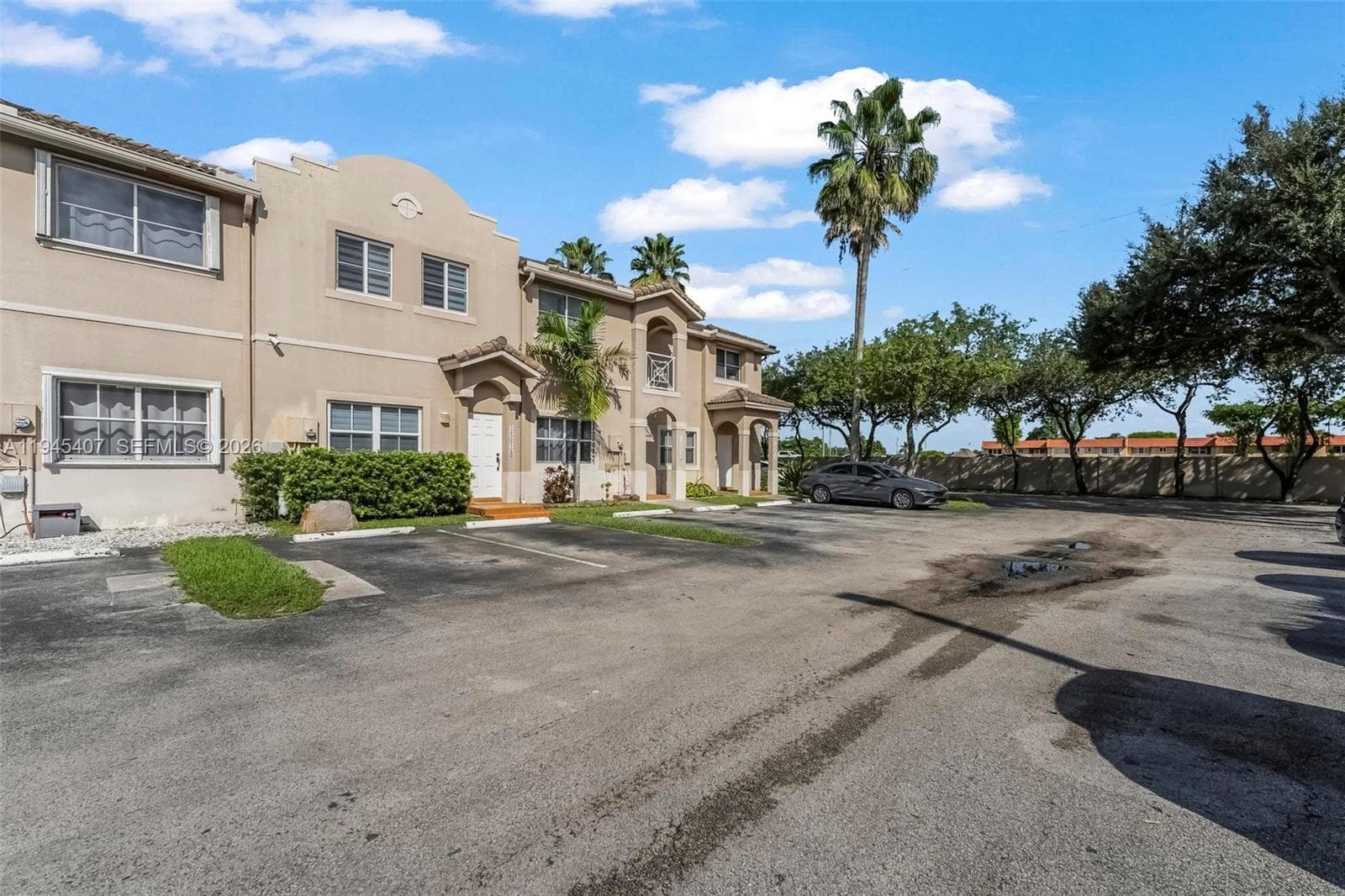 16618 NW 71st Ave, Miami Lakes FL 33014 — 39
