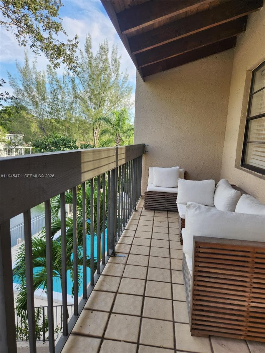 5201 Orduna Dr # 14, Coral Gables FL 33146 — 22