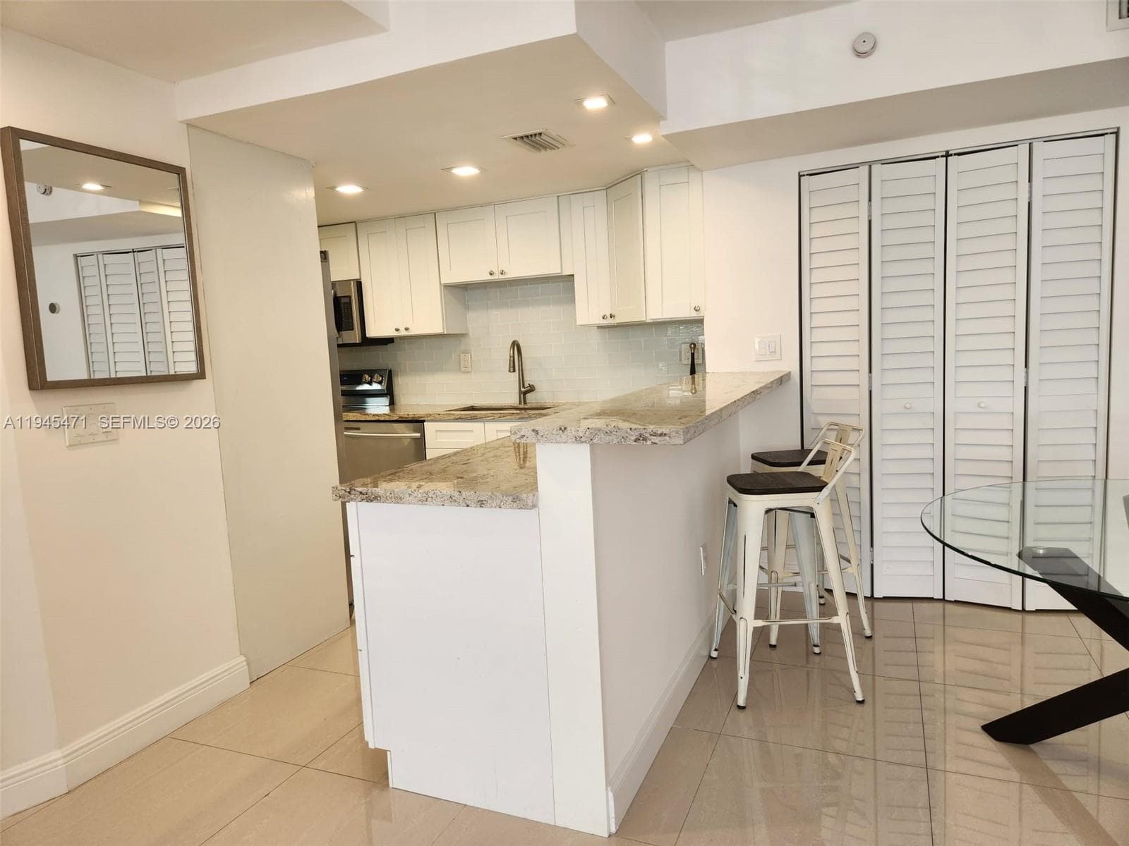 5201 Orduna Dr # 14, Coral Gables FL 33146 — 7