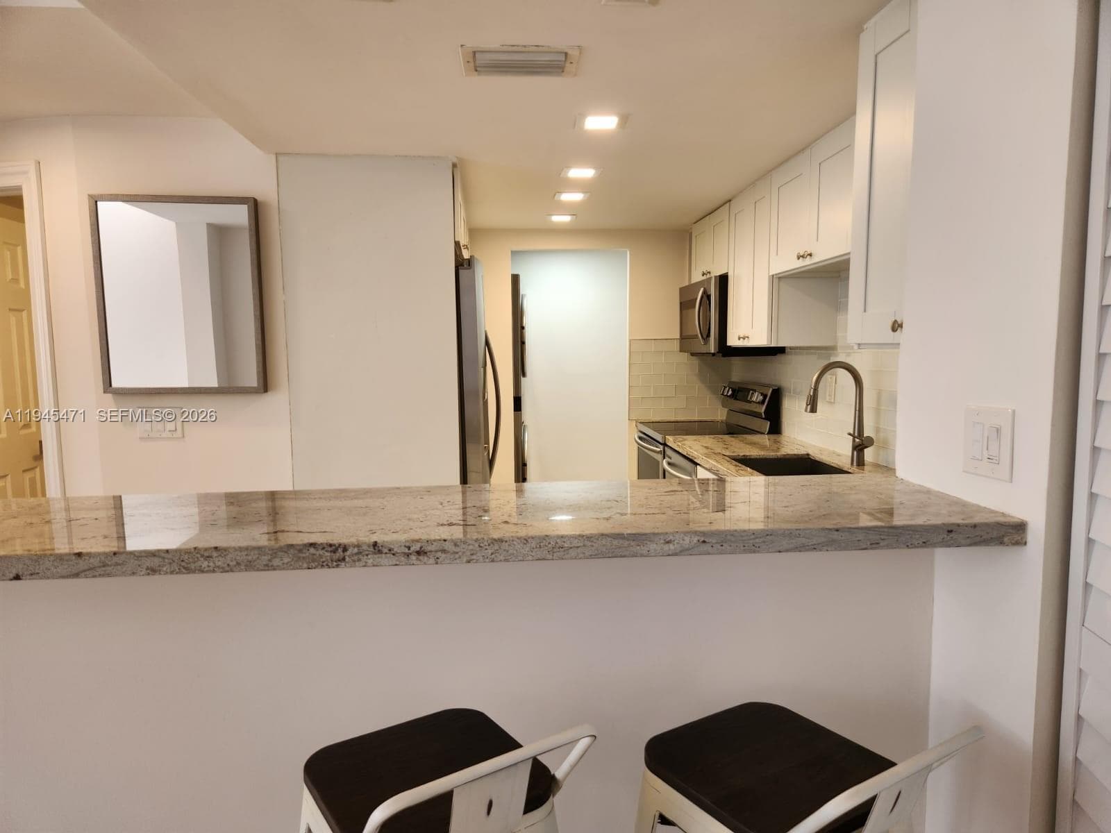 5201 Orduna Dr # 14, Coral Gables FL 33146 — 30