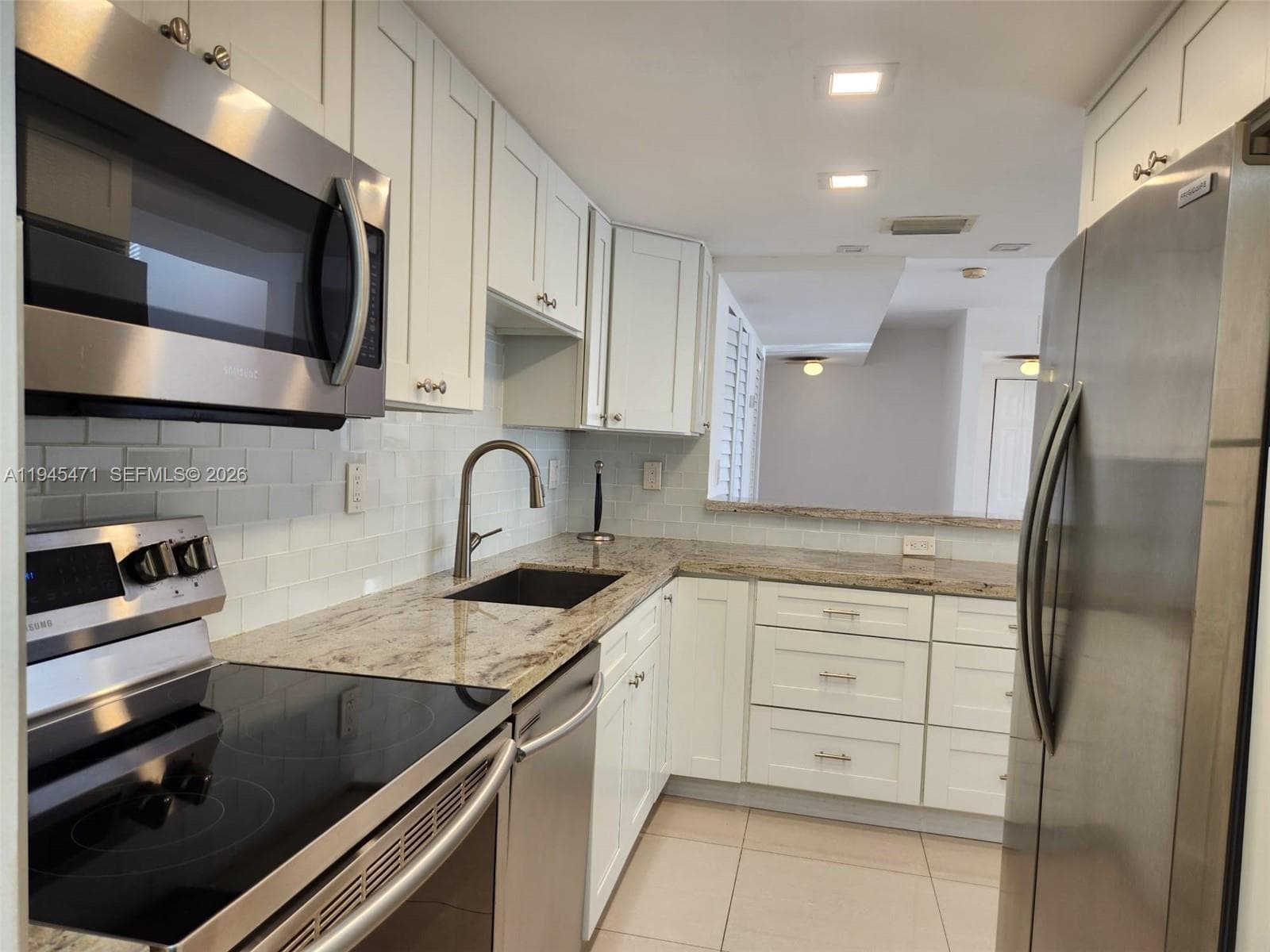 5201 Orduna Dr # 14, Coral Gables FL 33146 — 10