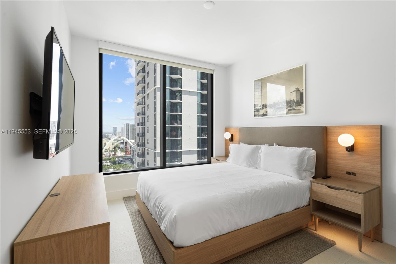 159 NE 6th St # 2415, Miami FL 33132 — 26