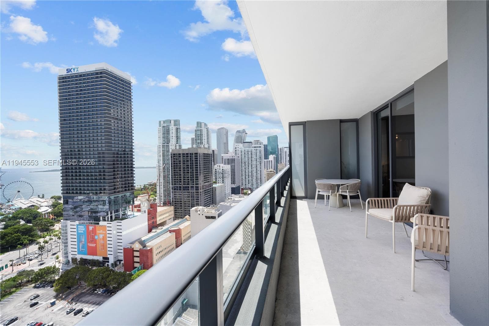 159 NE 6th St # 2415, Miami FL 33132 — 34