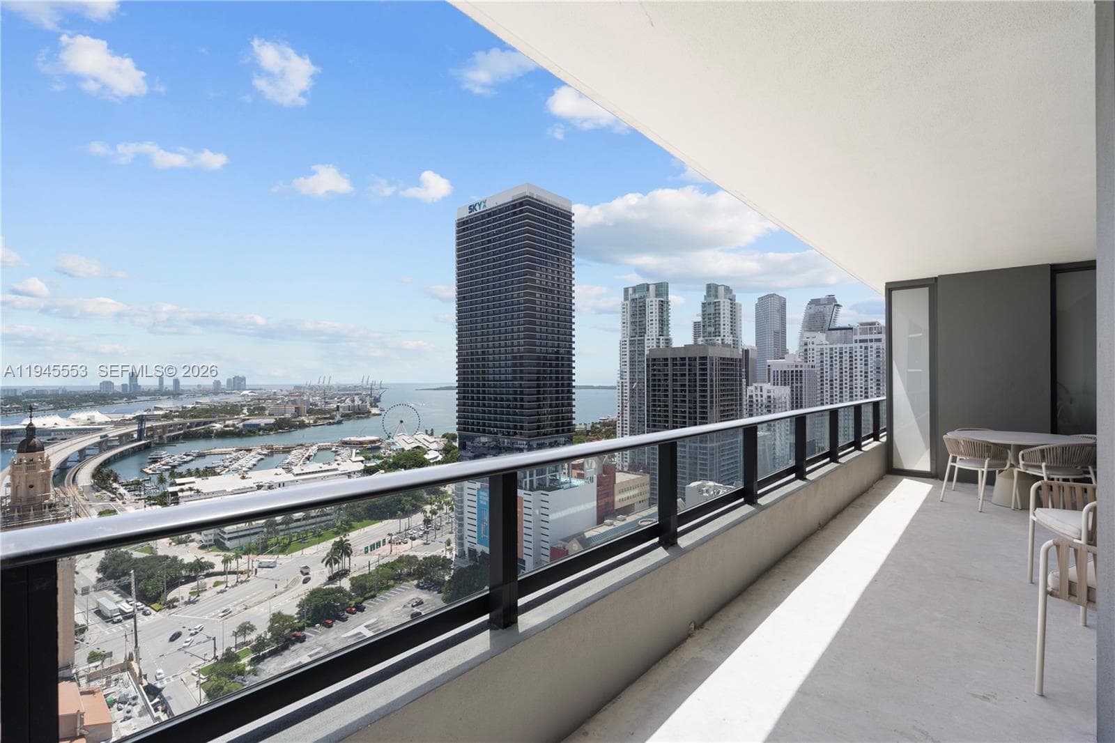 159 NE 6th St # 2415, Miami FL 33132 — 41