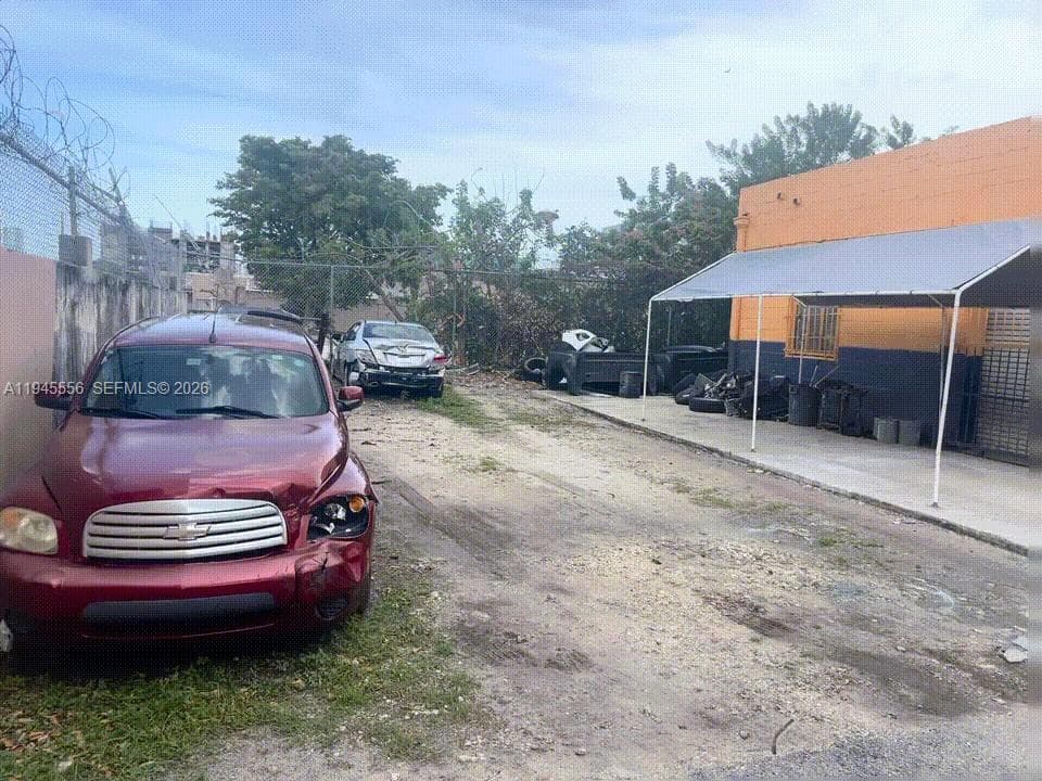 2005 NW 10th Ave, Miami FL 33127 — 2