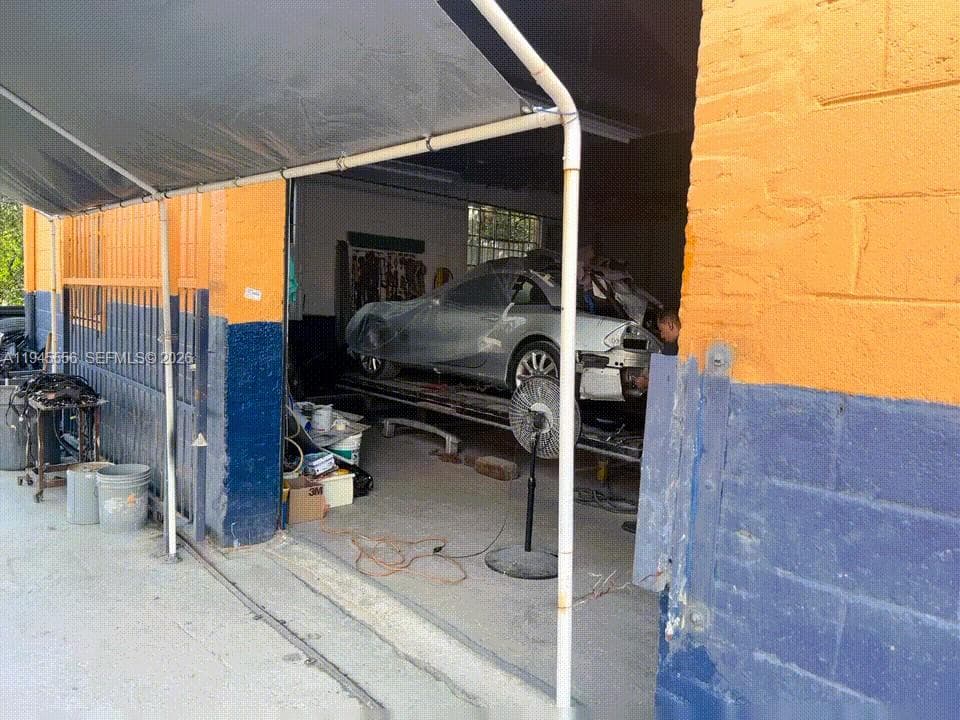 2005 NW 10th Ave, Miami FL 33127 — 7