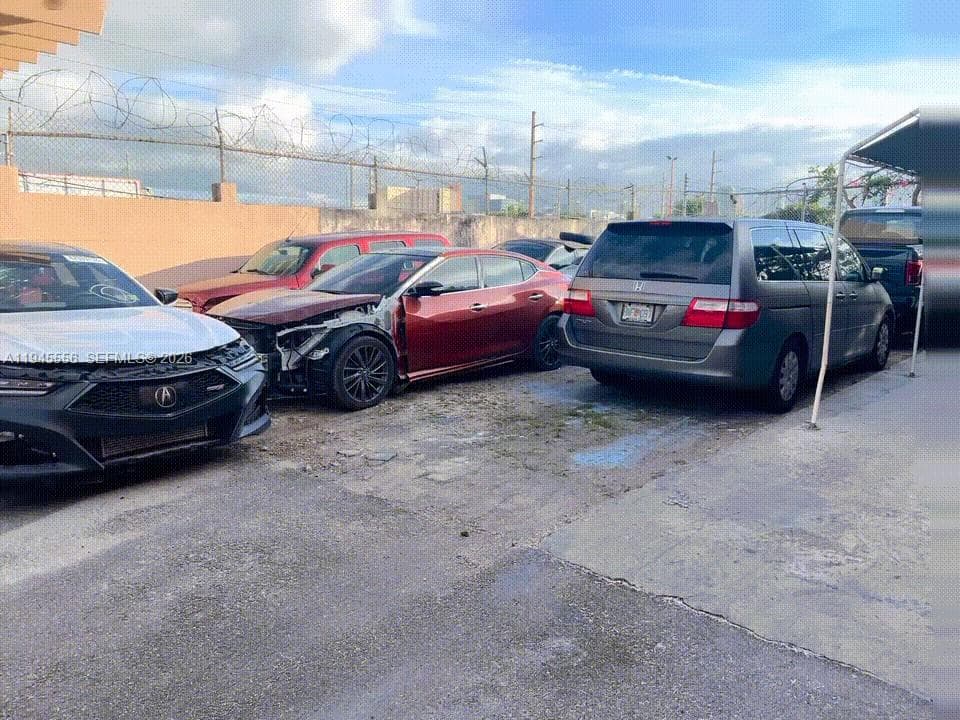 2005 NW 10th Ave, Miami FL 33127 — 5
