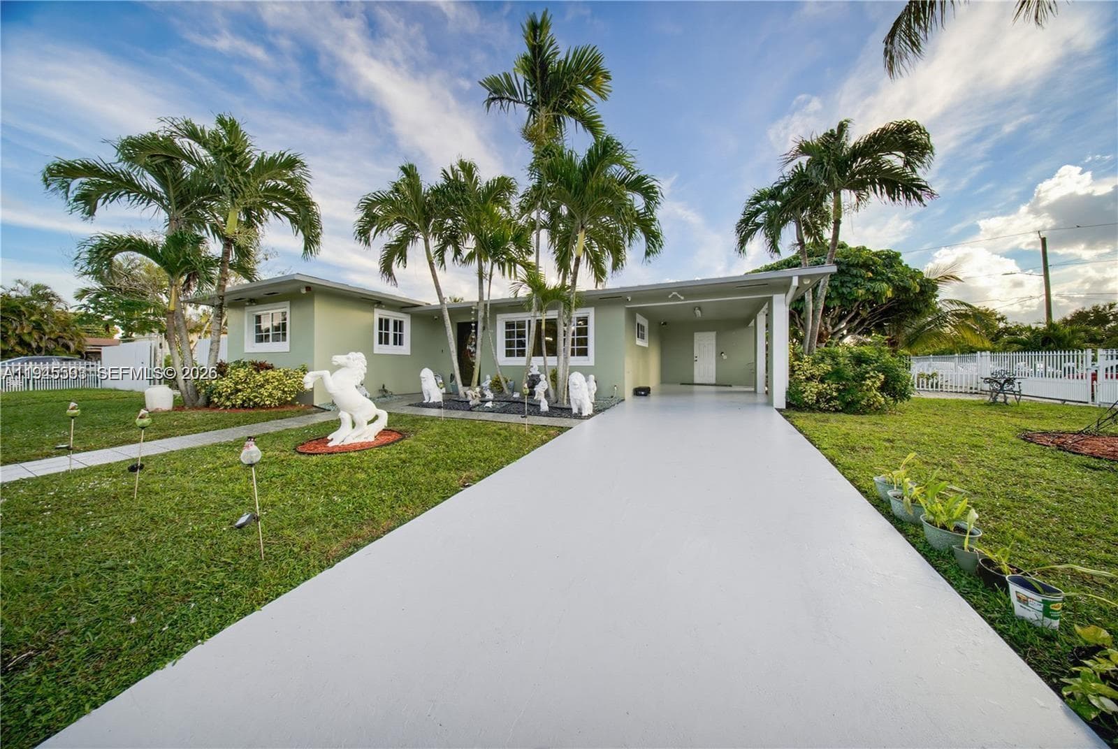 300 NE 175th St, North Miami Beach FL 33162 — 2