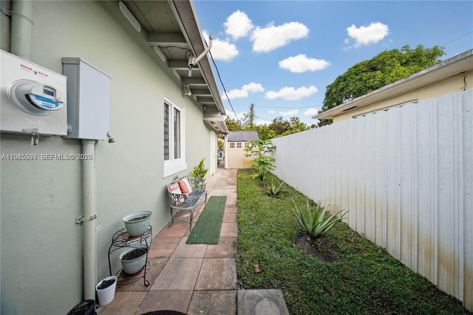 300 NE 175th St, North Miami Beach FL 33162 — 31