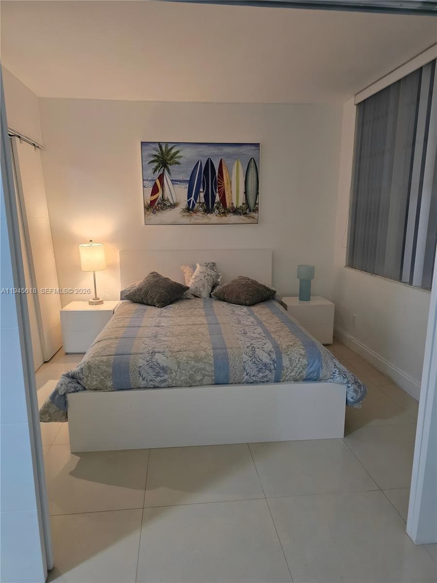 100 Lincoln Rd # 503, Miami Beach FL 33139 — 6