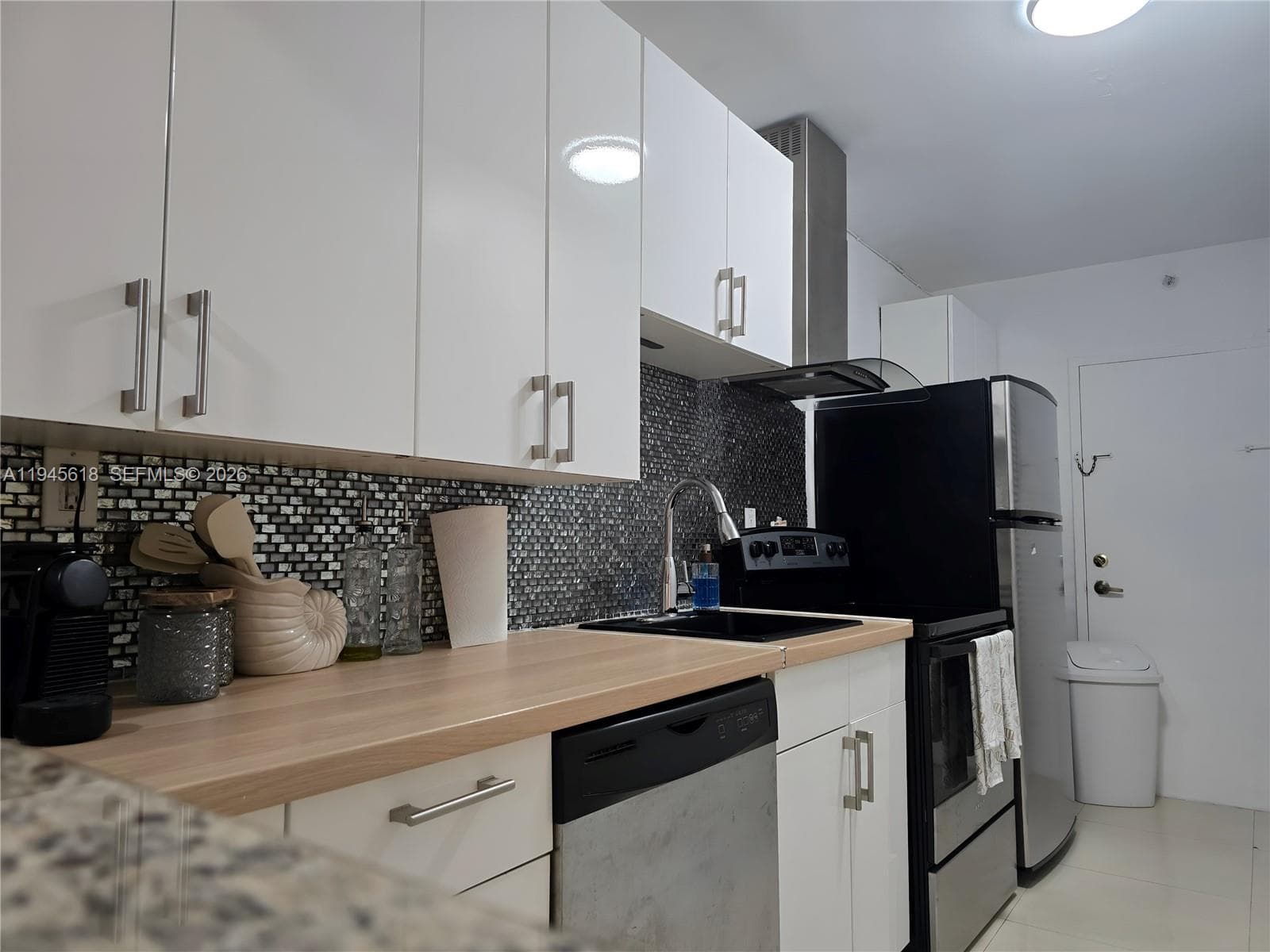 100 Lincoln Rd # 503, Miami Beach FL 33139 — 9