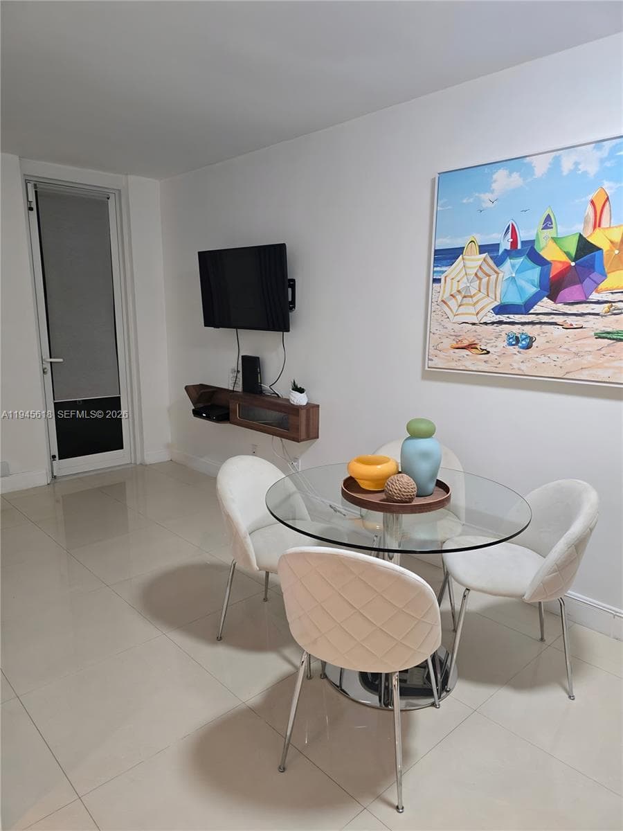 100 Lincoln Rd # 503, Miami Beach FL 33139 — 8