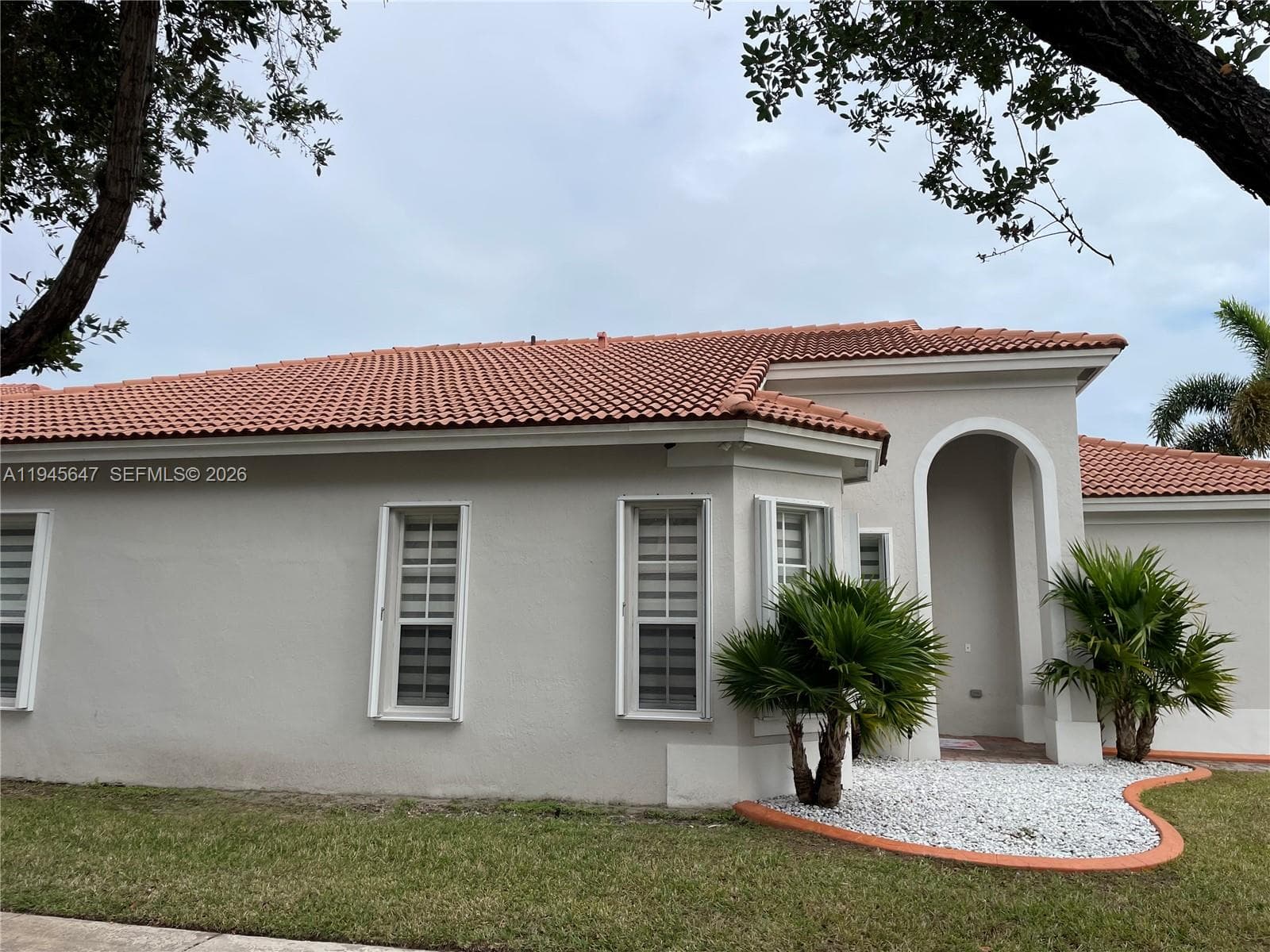 3725 NE 11th St, Homestead FL 33033 — 1