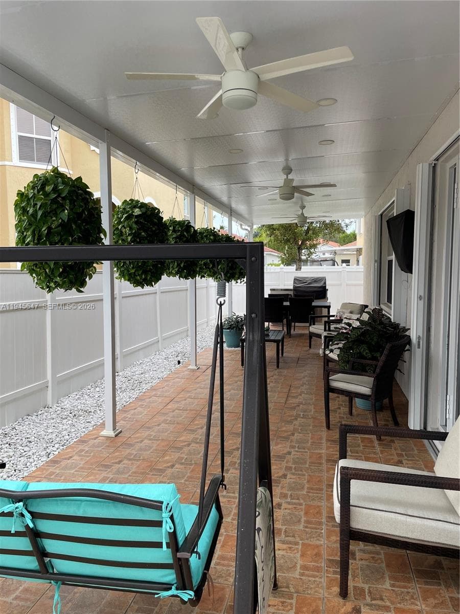3725 NE 11th St, Homestead FL 33033 — 28