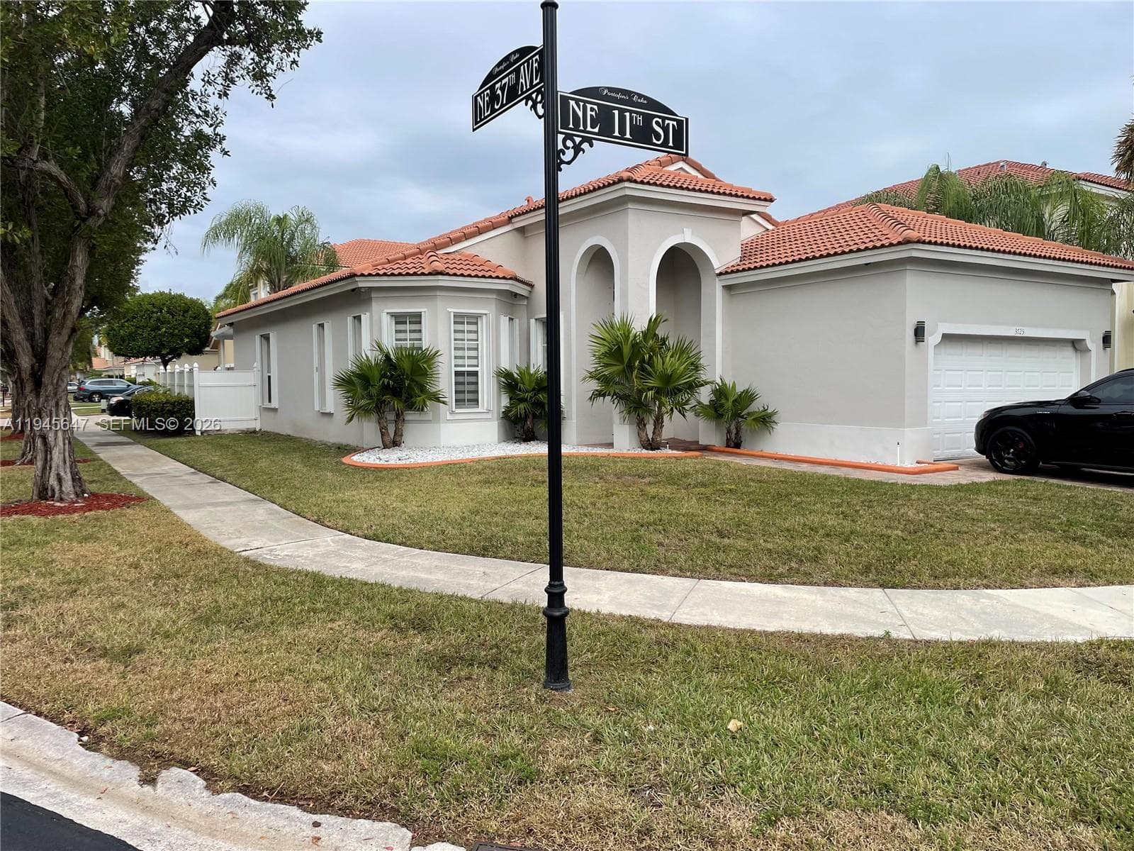 3725 NE 11th St, Homestead FL 33033 — 5