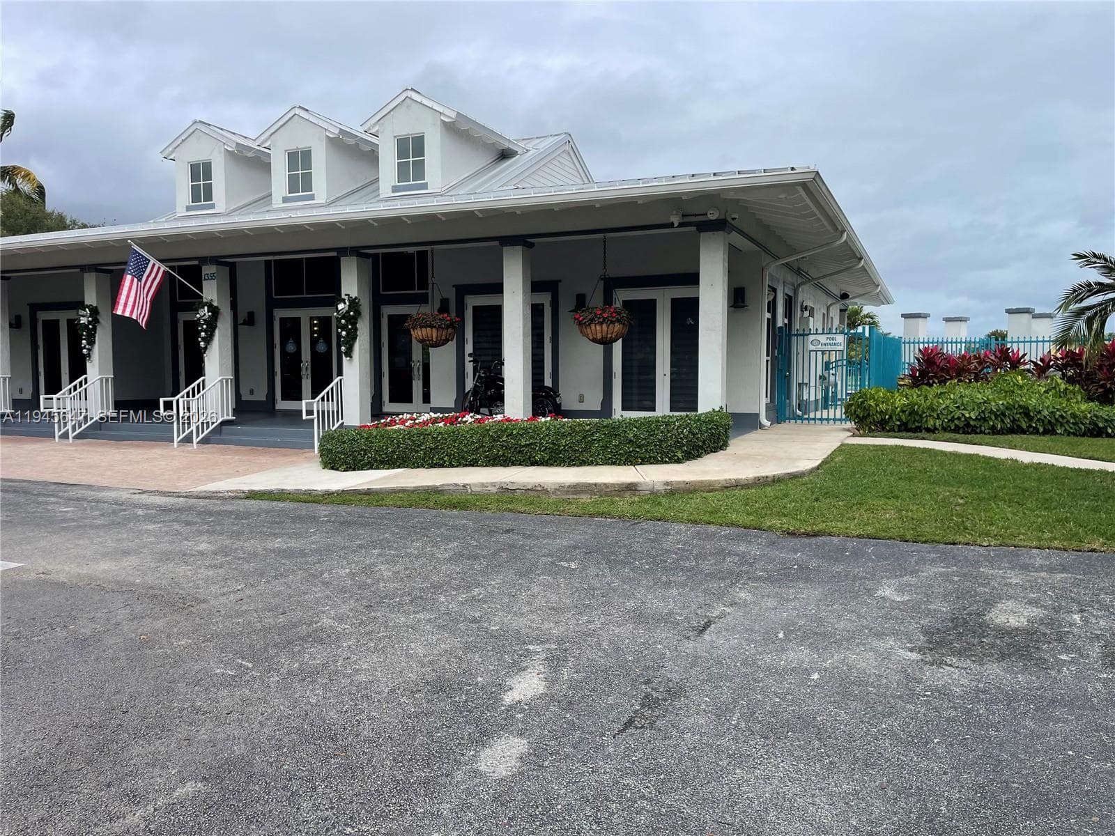 3725 NE 11th St, Homestead FL 33033 — 40