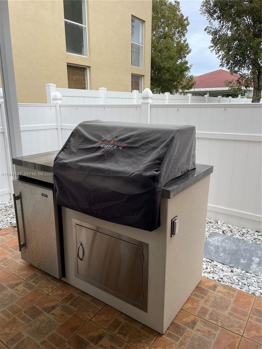 3725 NE 11th St, Homestead FL 33033 — 31