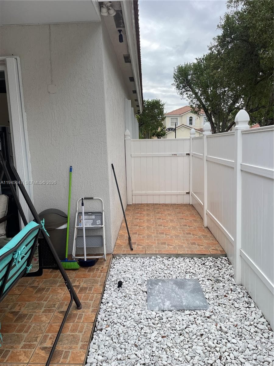 3725 NE 11th St, Homestead FL 33033 — 29
