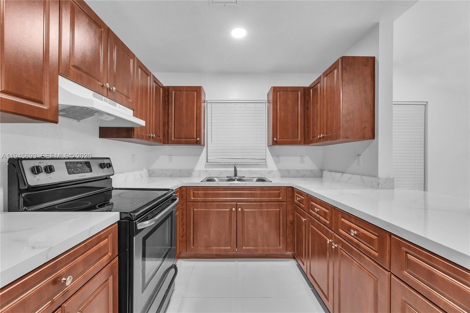 1541 NW 1st Ct, Miami FL 33136 — 3