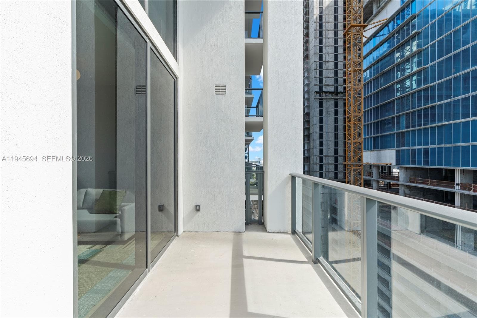 11 NE 6th St # 1601, Miami FL 33132 — 32