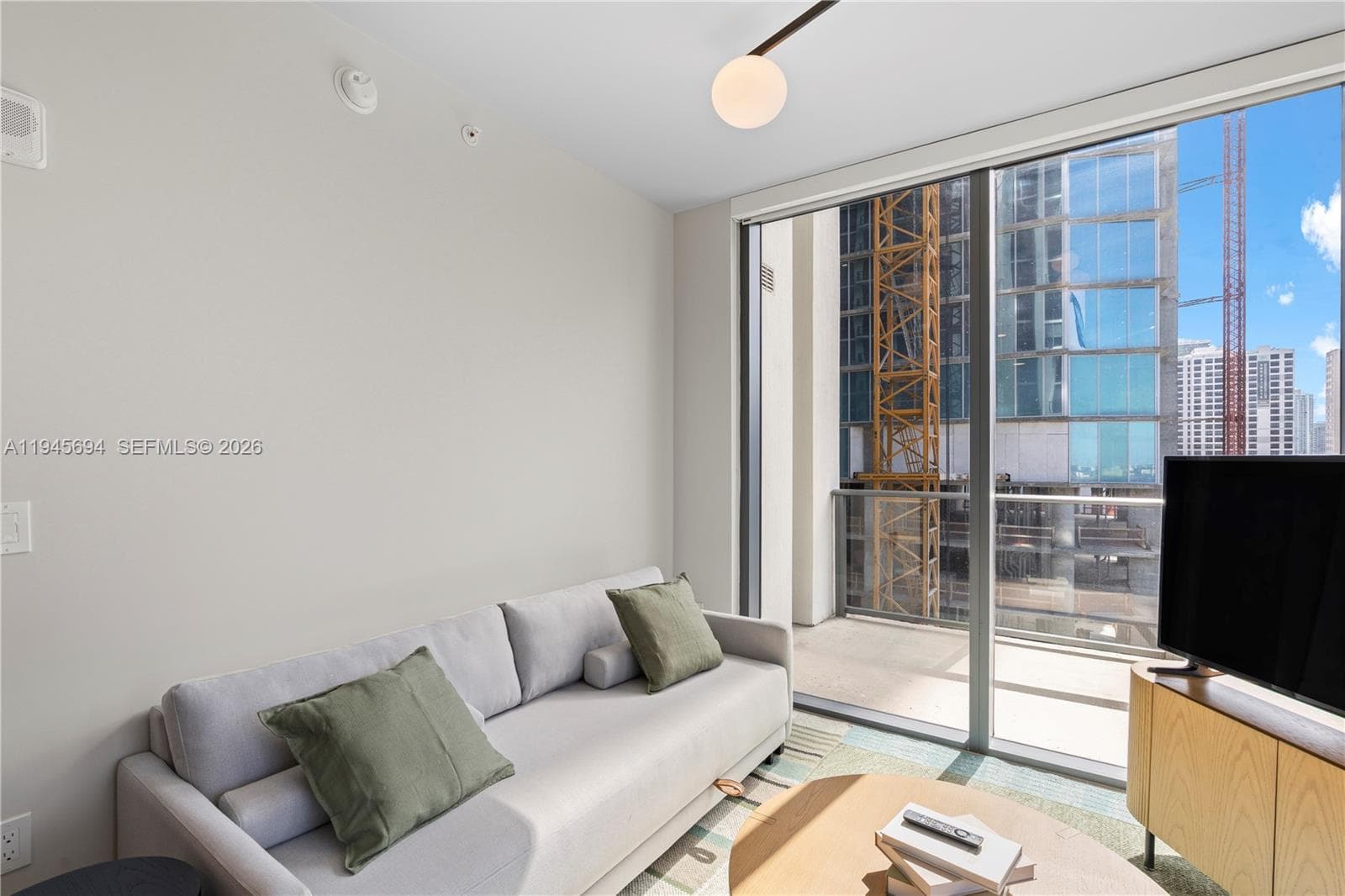 11 NE 6th St # 1601, Miami FL 33132 — 5