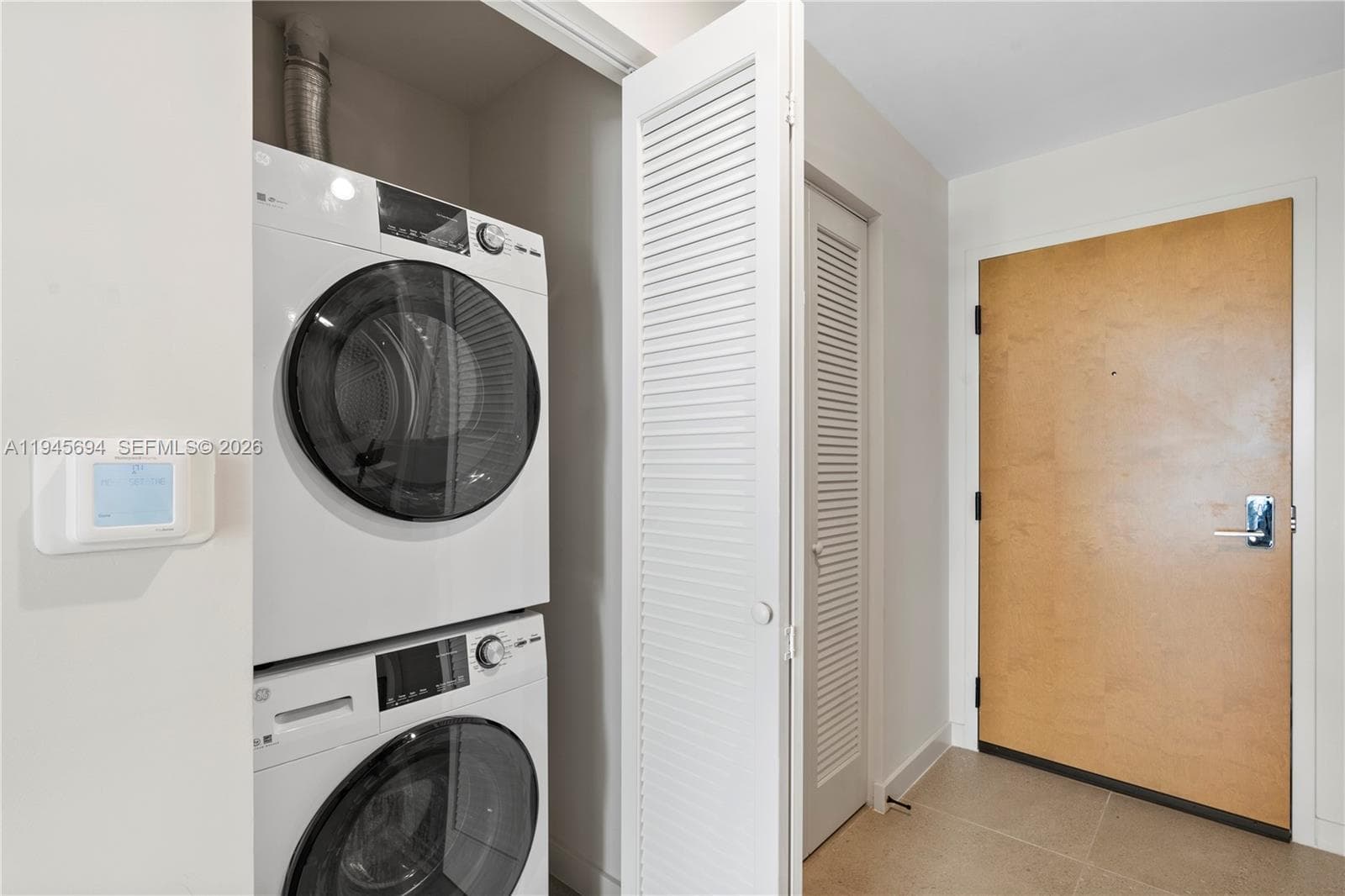 11 NE 6th St # 1601, Miami FL 33132 — 18