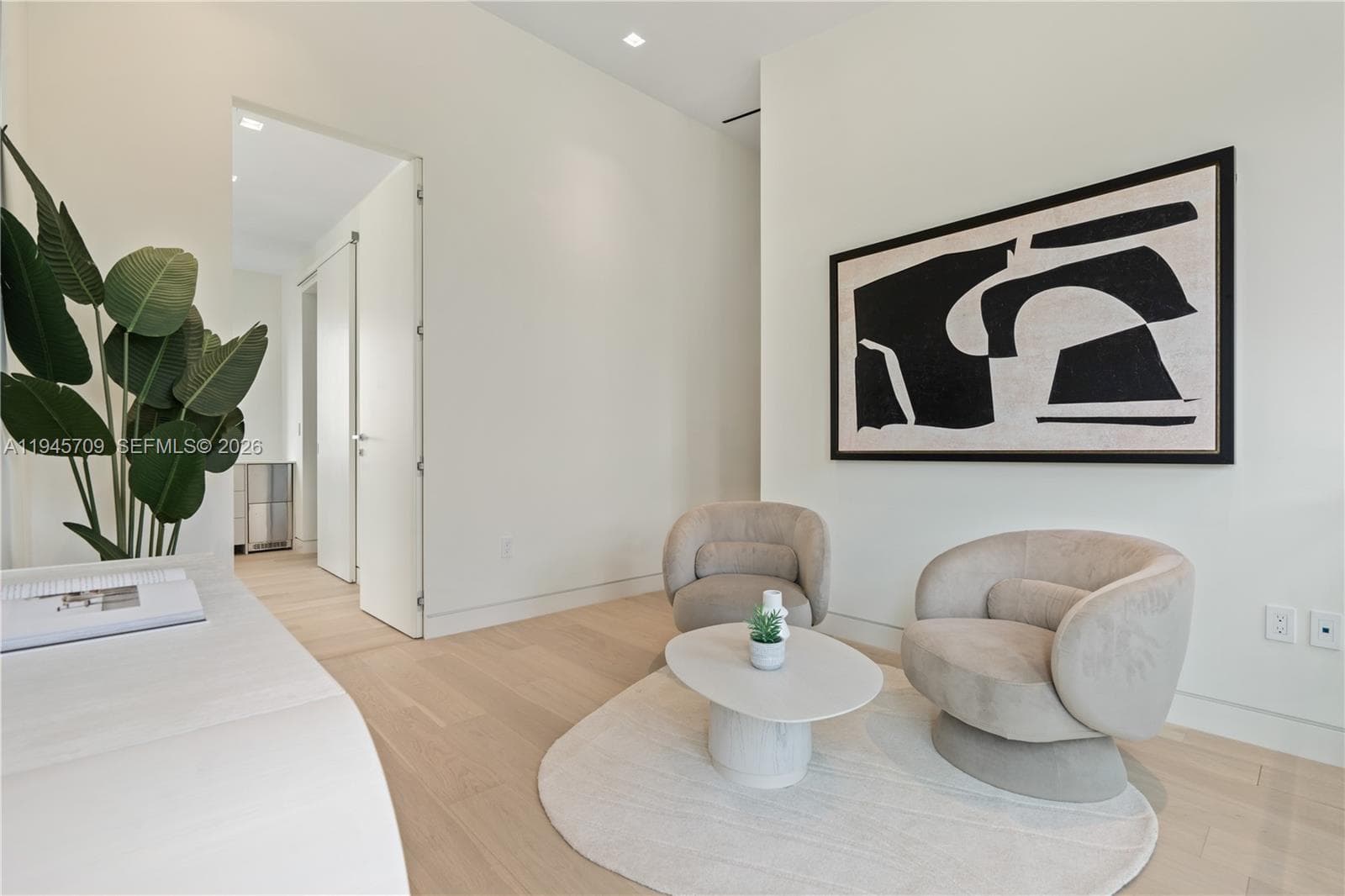536 W 51st St, Miami Beach FL 33140 — 16