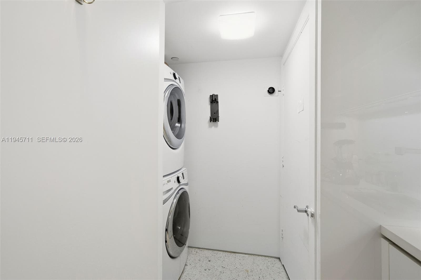 1000 S Pointe Dr # 1606, Miami Beach FL 33139 — 10
