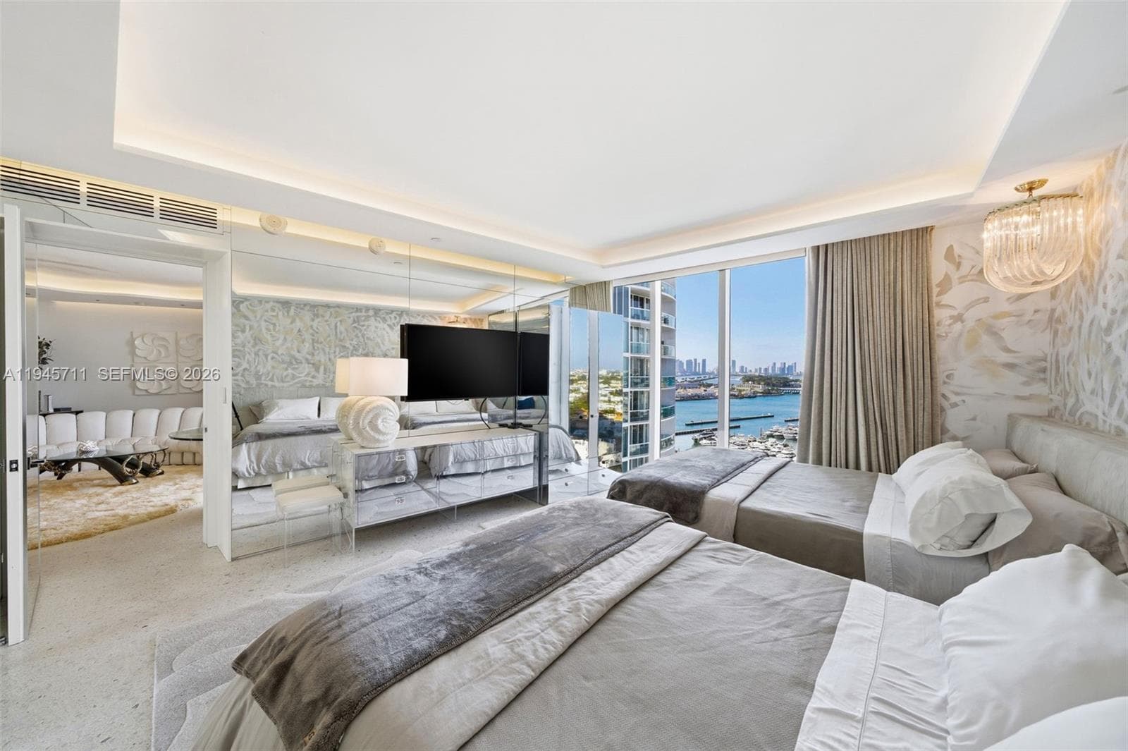 1000 S Pointe Dr # 1606, Miami Beach FL 33139 — 18