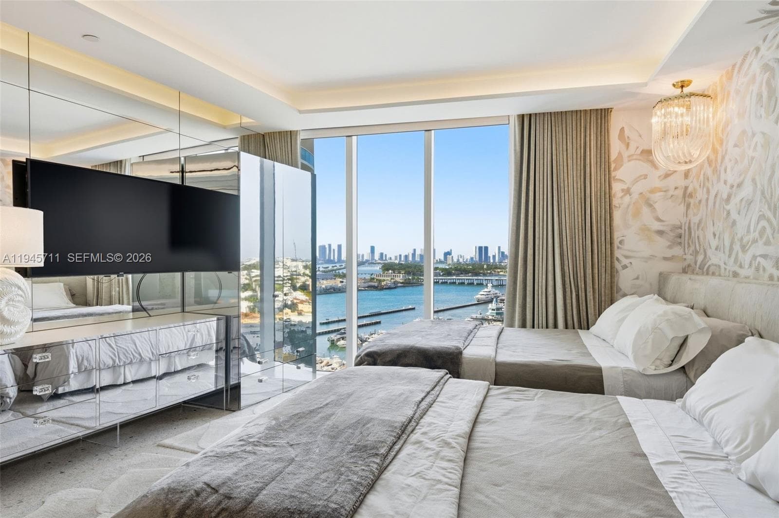 1000 S Pointe Dr # 1606, Miami Beach FL 33139 — 19